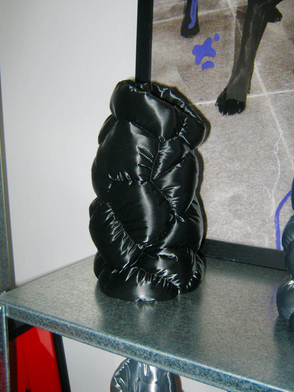 Puffer Vase - Black